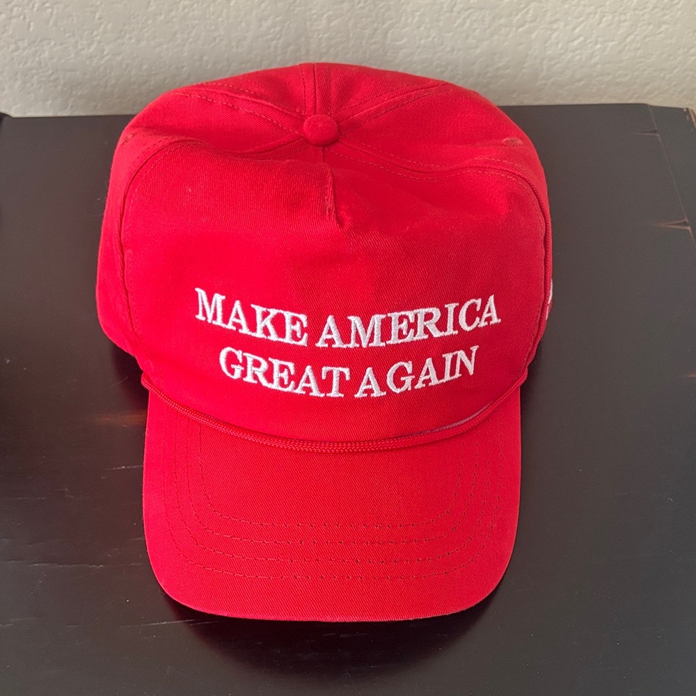 Red 'Make America Great Again' Cap